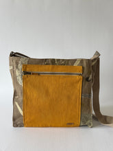 Cargar imagen en el visor de la galería, Cartera Cala