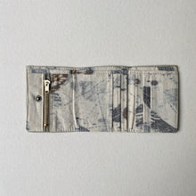 Cargar imagen en el visor de la galería, Billetera con tintes naturales