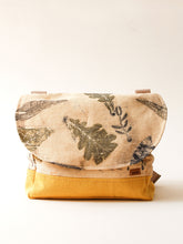 Cargar imagen en el visor de la galería, Bolso mensajero