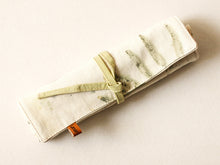 Cargar imagen en el visor de la galería, Roll de herramientas o pinceles