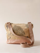 Cargar imagen en el visor de la galería, Bolso mensajero