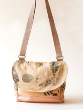 Cargar imagen en el visor de la galería, Bolso mensajero