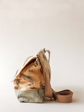 Cargar imagen en el visor de la galería, Bolso mensajero