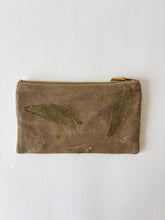 Cargar imagen en el visor de la galería, Cartuchera Butiá (2 cierres)
