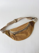 Cargar imagen en el visor de la galería, Riñonera lisa
