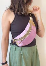 Cargar imagen en el visor de la galería, Riñonera lisa
