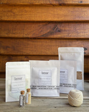 Load image into Gallery viewer, KIT DE MATERIALES PARA TALLER ONLINE DE IMPRESIÓN BOTÁNICA
