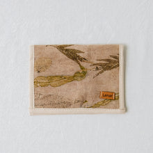 Load image into Gallery viewer, Porta Pasaporte
